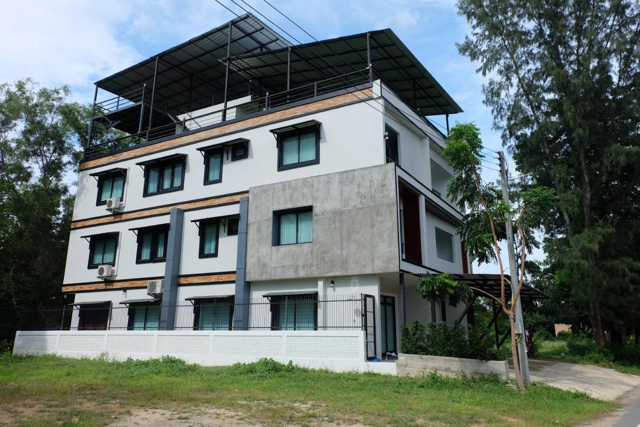 Rublom Chomview Pranburi Aparthotel Ban Nong Sua  Екстериор снимка
